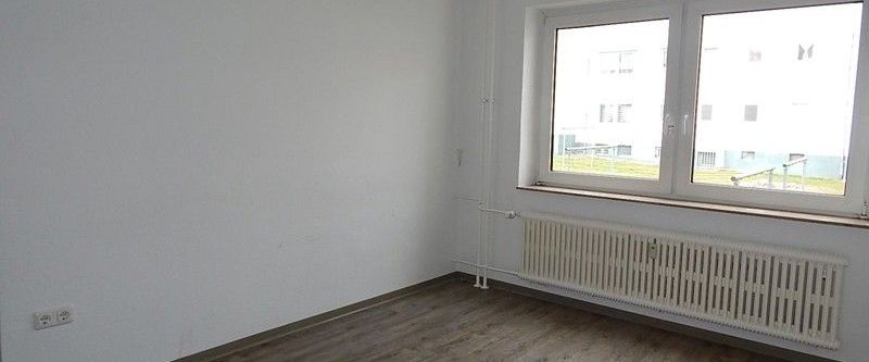Wir machen es Ihnen bequem! Bezugsfertige renovierte 3-Zimmer-Wohnung - Foto 1