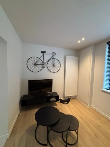 Charmant woonhuis in het centrum van Poperinge - Photo 2