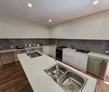 $360 per week - Photo 5