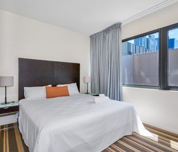 Fully Furnished 1 bedroom Super Central Apartment - Photo 6