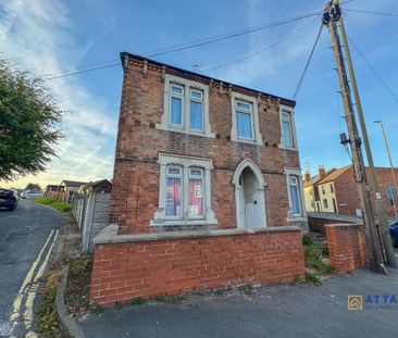 3 bedroom terraced house to rent - Photo 2