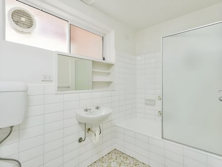 6/109 Canterbury Street, Flemington - Photo 2