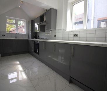 3 bedroom semi-detached house to rent - Photo 5