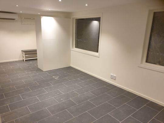 Skånela Stensta, Rosersberg - Foto 1