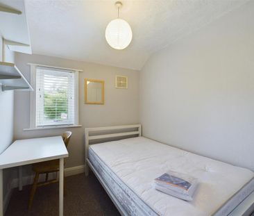 4 bedroom terraced house to rent - Photo 5