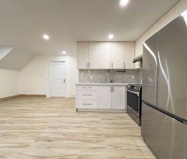 For Lease - Bsmt 42 Brown Court, Newmarket, Ontario - Photo 2