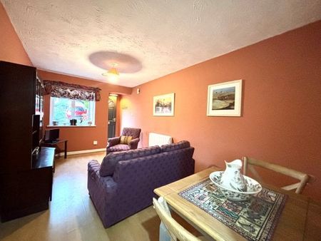 Chepstow Close, Stratford-upon-Avon, CV37 - Photo 2