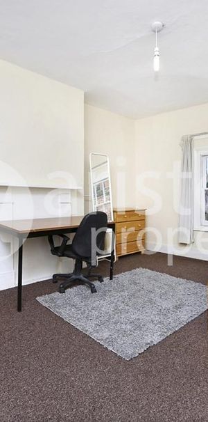 House share to rent - Photo 1