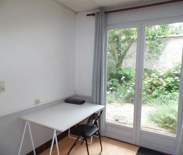 Location Appartement 1 pièce 16m² LILLE 59000 - Photo 2