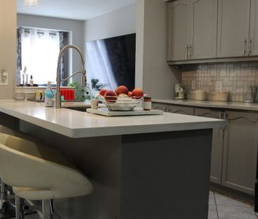 For Lease - 144 Cadillac Crescent, Brampton, Ontario - Photo 4