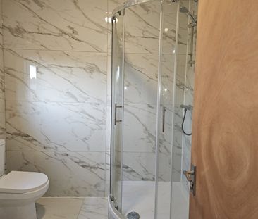 Room in a Shared Flat, Eastern Avenue, IG2 - Photo 4