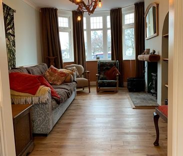 3 Bed Terraced House, Brackley Close, CV6 - Photo 2