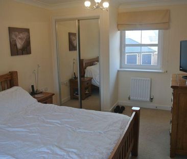 2 bedroom terraced house to rent - Photo 3