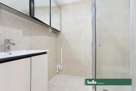 Self contained studio walk to both Strathfield and Homebush - Photo 3