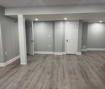 For Lease - 534 Daniel Clark Way, Oakville, Ontario - Photo 1