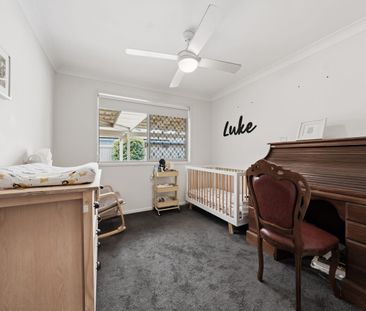 Lowset Bayside Living in a Quiet Family Pocket - Photo 6