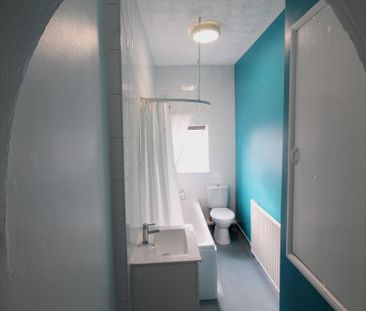 2 bedroom terraced house to rent - Photo 6