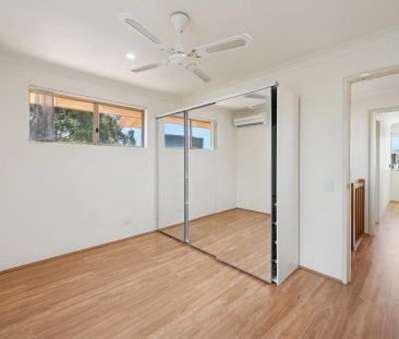 Classic Comfort in Claremont - Photo 4