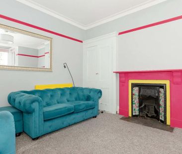 3 bedroom apartment to rent - Photo 2