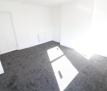 2 bedroom maisonette to rent - Photo 1