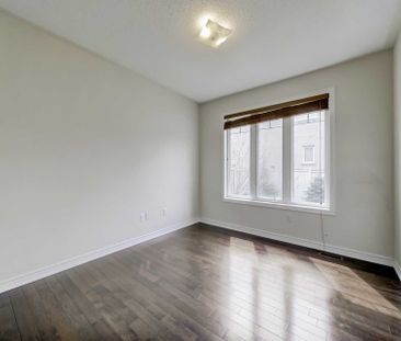 For Lease - 2 Bowkett Drive, Richmond Hill, Ontario - Photo 4