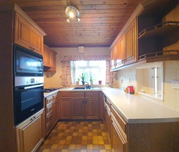 3 bedroom semi-detached house to rent - Photo 3