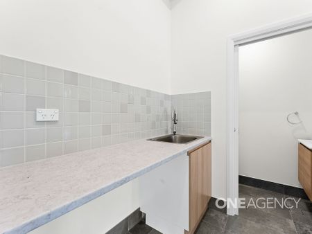MODERN THREE-BEDROOM HOME WITH QUALITY INTERIORS - Photo 5