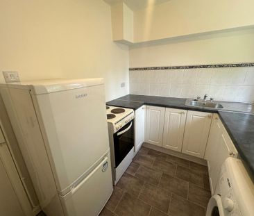 2 bedroom maisonette to rent - Photo 5