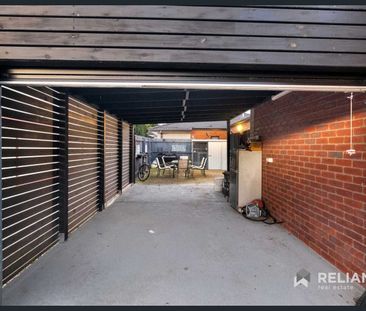 Spacious Family Living in the Heart of Hoppers Crossing - Photo 5