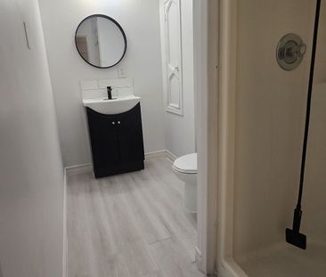 For Lease - 735 Pam Crescent Unit# Bsmt, Newmarket, Ontario - Photo 2