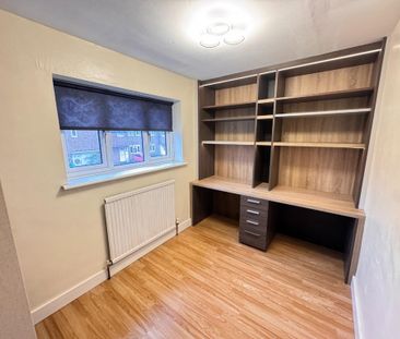 3 bedroom semi-detached house to rent - Photo 3