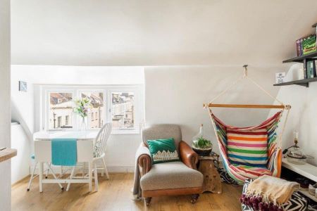 2 bedroom apartment to rent - Photo 3