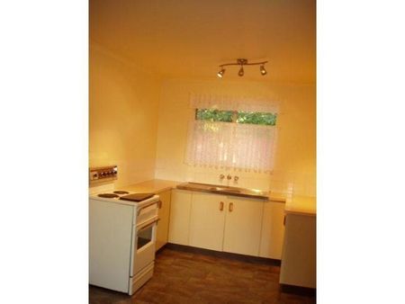 2 BED AND BALCONY 4/6 WENITONG STREET, WEST GLADSTONE, QLD 4680 - Photo 4