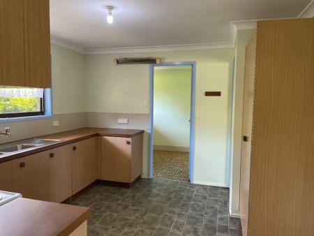 3 Bedroom Brick Home Close to Schools - Photo 5