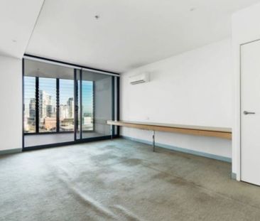 1304/565 Flinders Street, Melbourne VIC 3000 - Photo 3