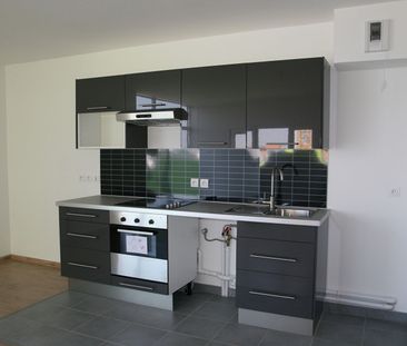 Location Appartement 3 pièces 72m² LILLE 59000 - Photo 4