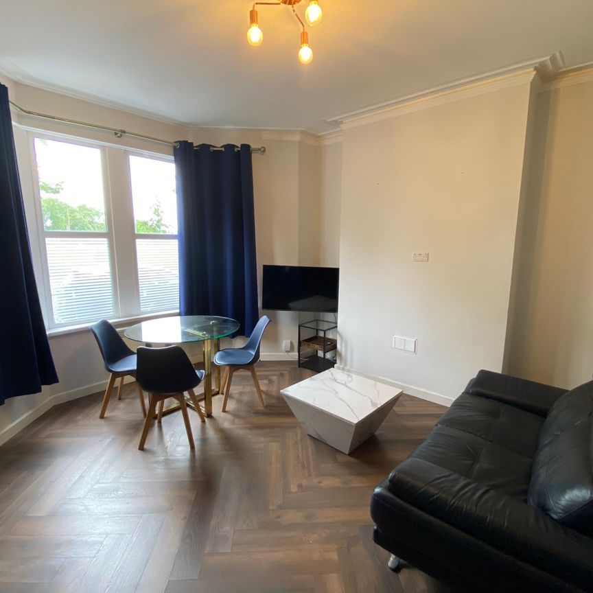 £900 PCM, Furnished One Bedroom Ground Floor Flat in Taff Embankment, Grangetown, Cardiff, CF11 7BE - Photo 1