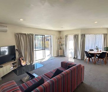 Easy Care 3 Bedroom Home - Photo 1