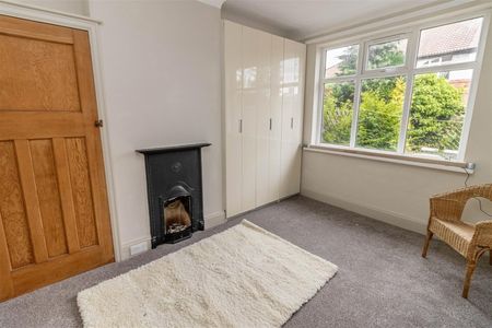 2 Bedroom Flat - Ground Floor - Photo 2