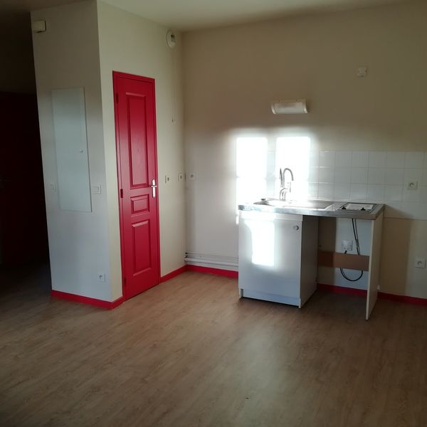 Appartement T2 dans résidence Le Prieuré à Blesle - Photo 1