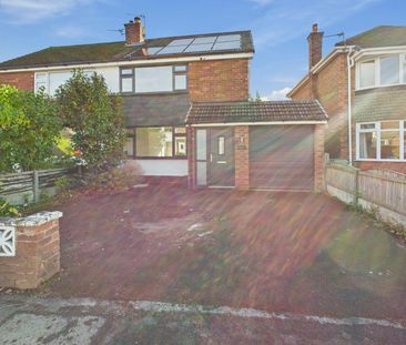 Semi-detached house to rent on - Photo 3