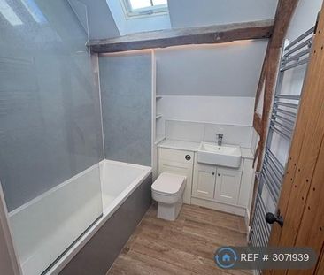 2 bedroom semi-detached house to rent - Photo 6