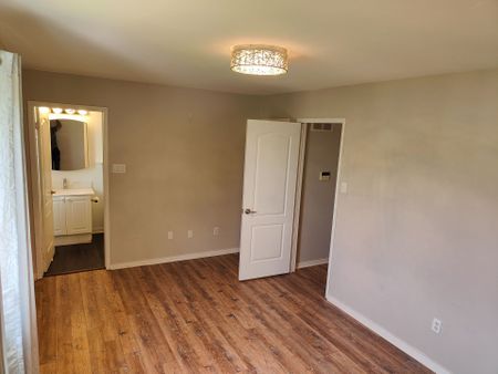 For Lease - 5919 Tampico Way, Mississauga, Ontario - Photo 3