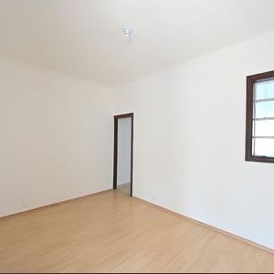 Casa para alugar com 130m², 4 quartos e 2 vagas - Foto 2