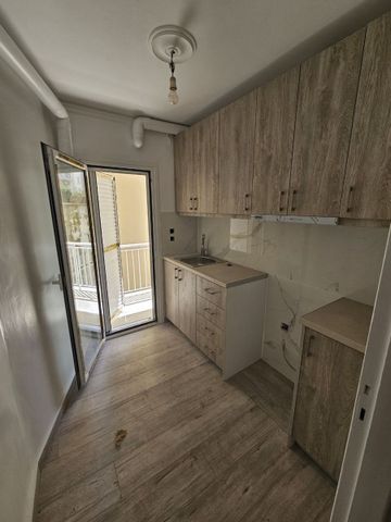 Διαμέρισμα για ενοικίαση - Πάτρα, - Photo 2