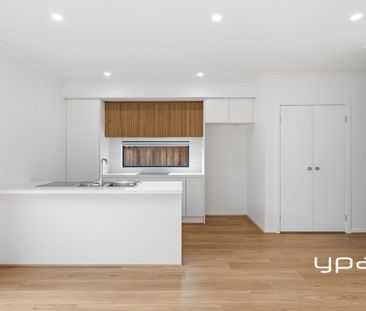 Where Modern Living Meets the Great Outdoors - Photo 2