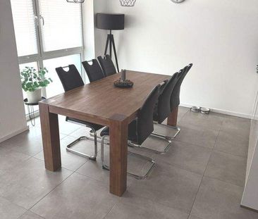 Exklusive, neuwertige 3 Zimmer Wohnung mit großem Balkon und EBK in... - Photo 2