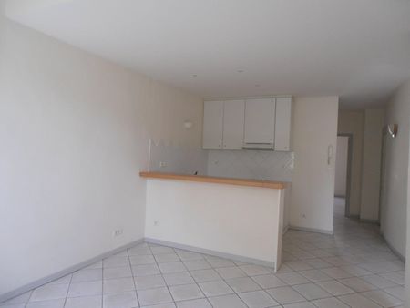 Location Appartement 3 pièces 50m² MONTPELLIER 34000 - Photo 2