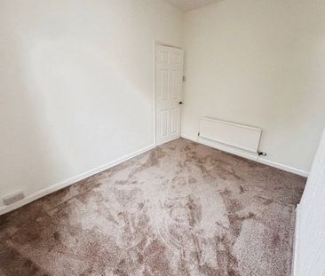 Salisbury Road, BARRY - Photo 4