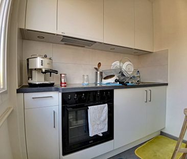 Appartement de 2 pièces au dernier étage - Photo 1